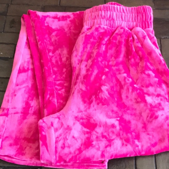 URBAN OUTFITTERS - PINK - OUT FROM UNDER SYDNEY VELOUR TRACK PANT - Picture 4 of 4